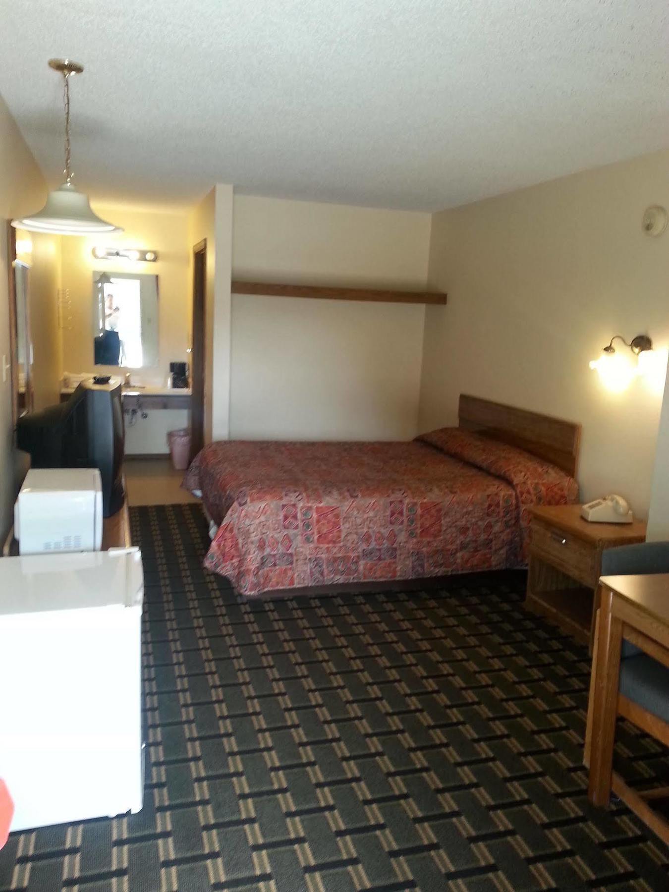 Holiday Pines Motel Jay Екстер'єр фото